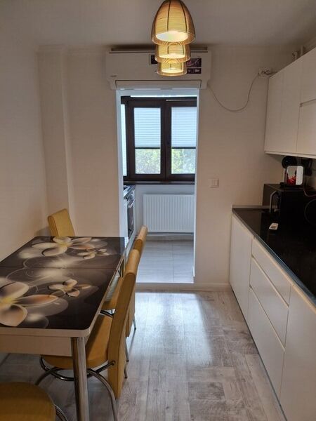 Crangasi, Nucsoara Parc, 2 camere,