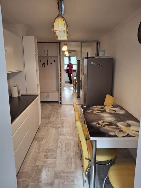 Crangasi, Nucsoara Parc, 2 camere,